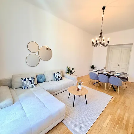 Free Parking- Stunning In Wenceslas Square Apartment